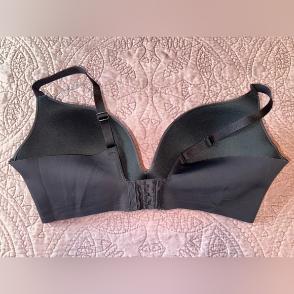 Maidenform Black Smooth Bra - Picture 6 of 6